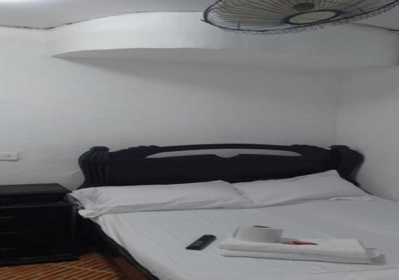 Hostal #10-33 Cartagène Extérieur photo