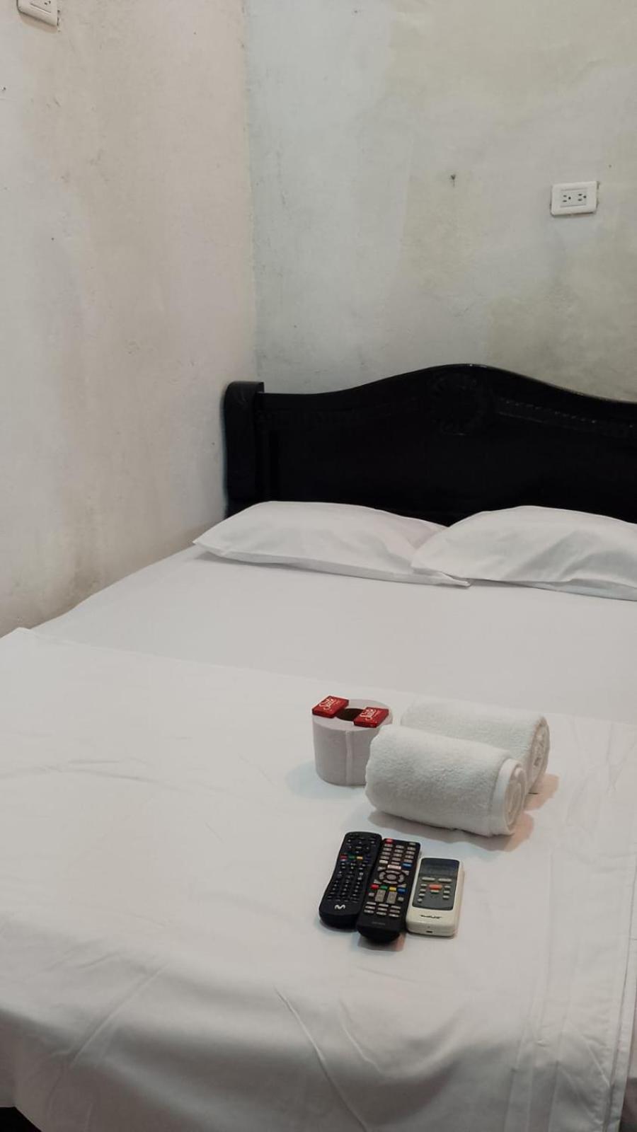 Hostal #10-33 Cartagène Extérieur photo